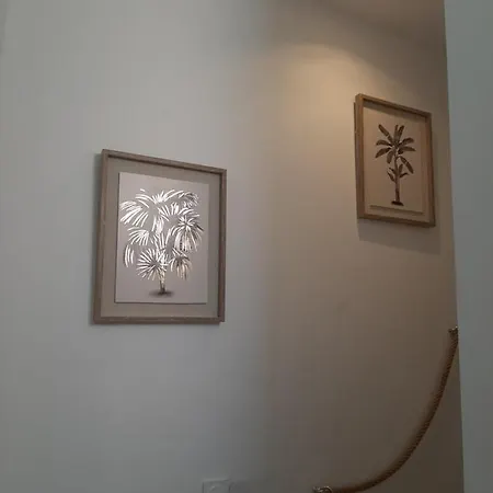 Laetitia Et Yaniv Dagon Apartment *